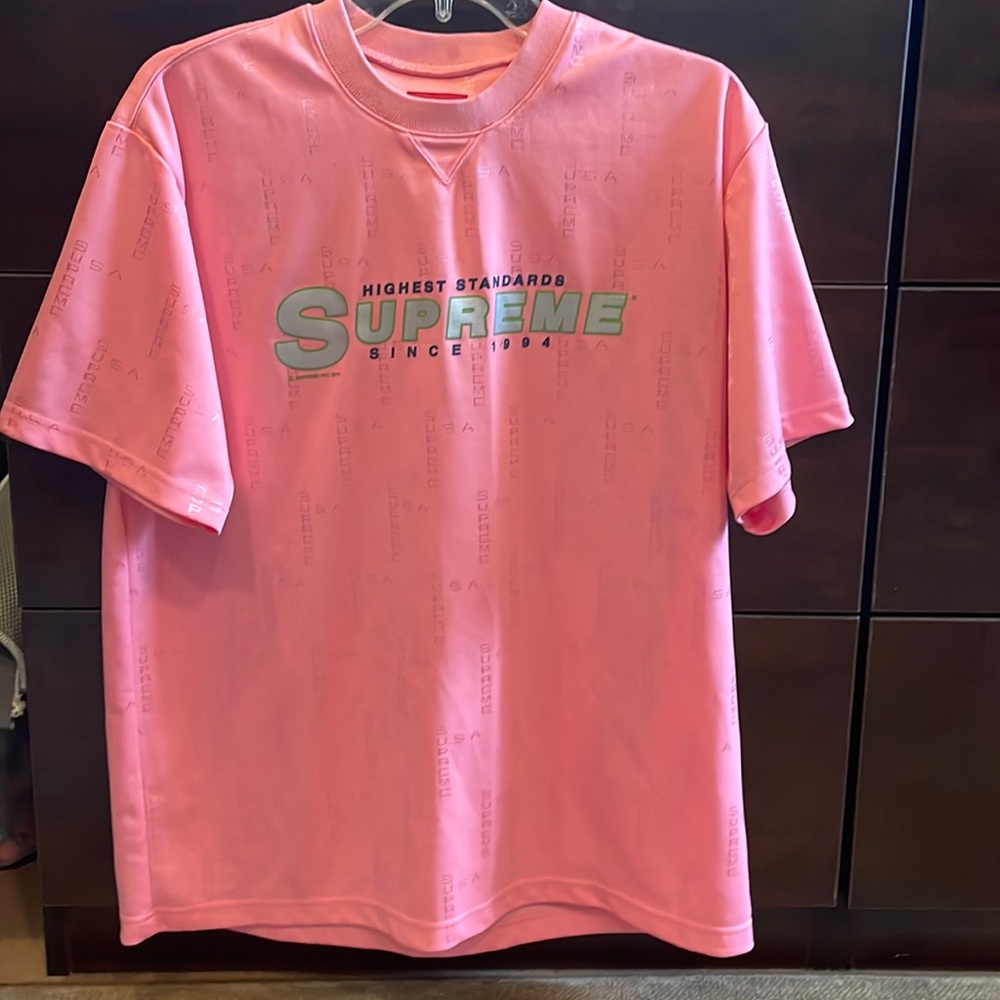 Supreme T shirt 100% polyester unisex in pink